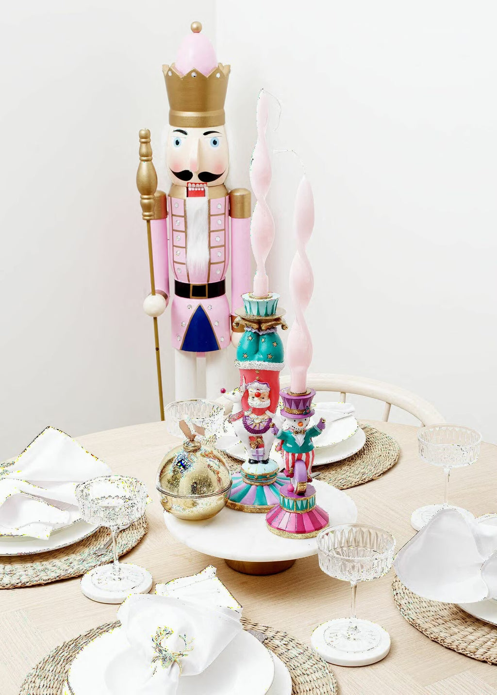 Nøtteknekker i rosa 150 cm